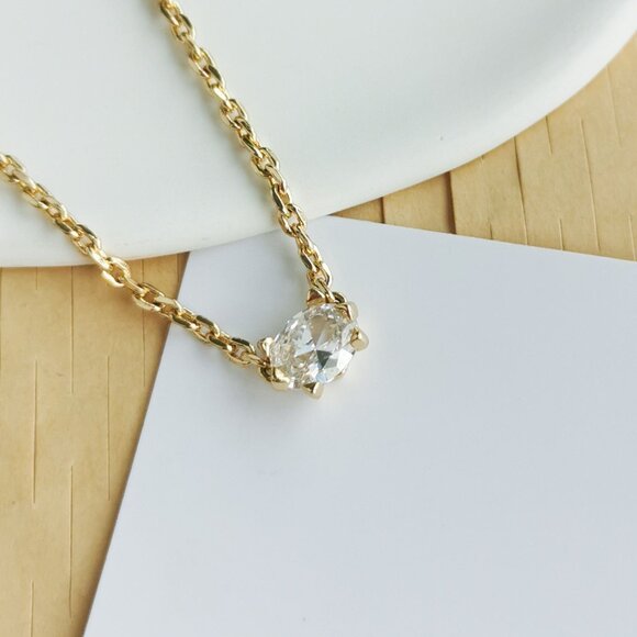 Kendra Scott Gold Necklace with Clear Stone - Picture 2 of 4